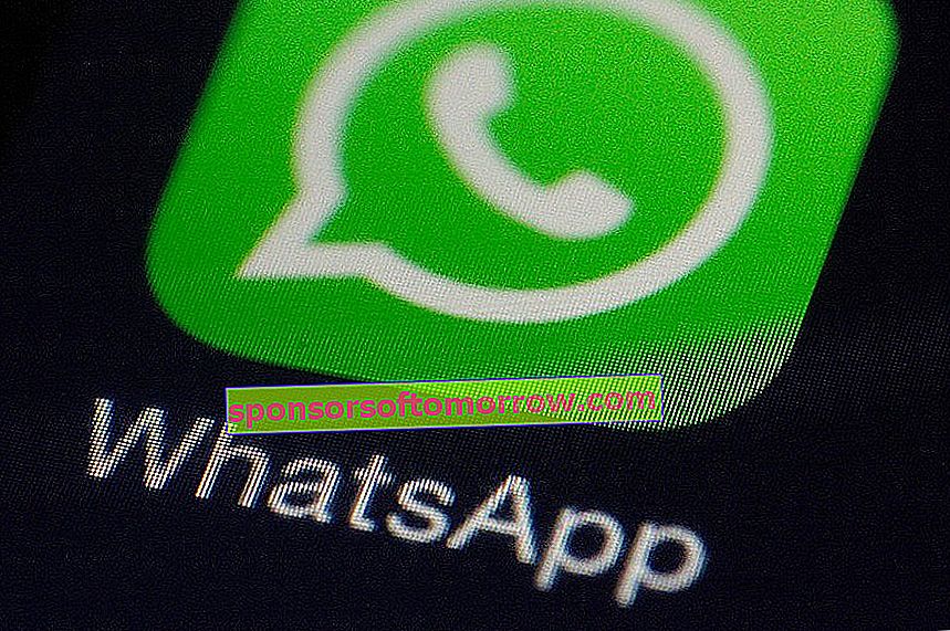 How to download all the photos of a WhatsApp group