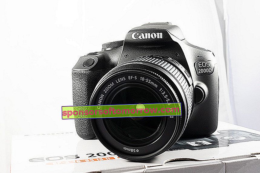 we have tested Canon EOS 2000D grip