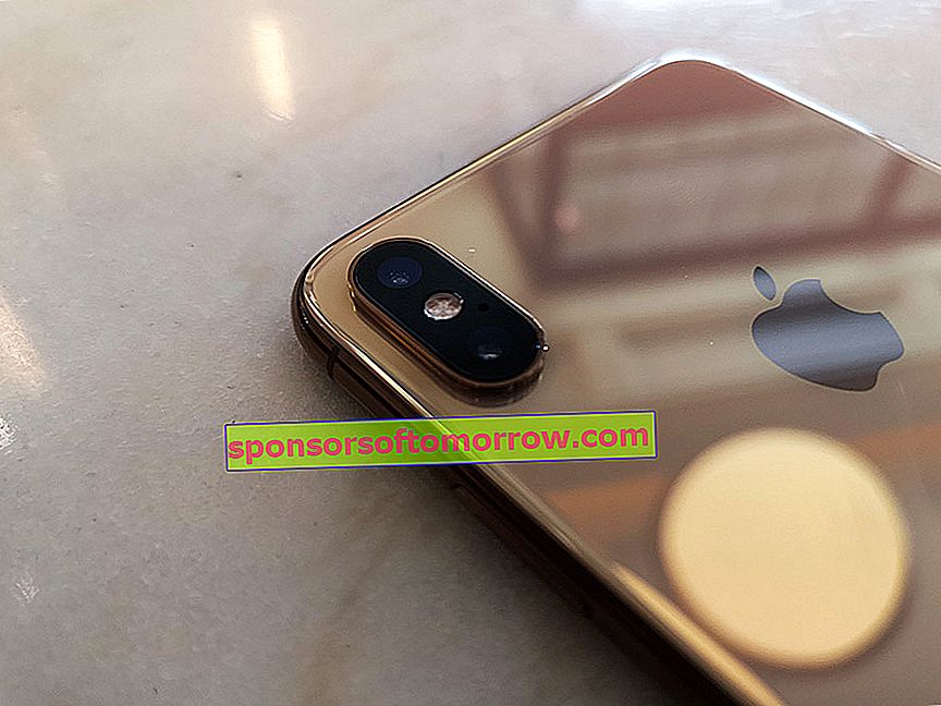 we have tested iPhone Xs Max rear cameras