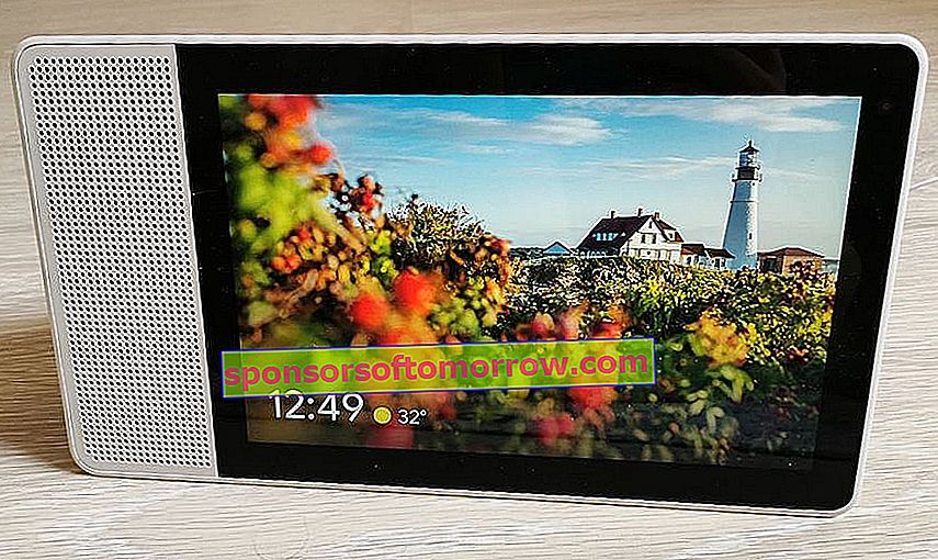 Lenovo Smart Display, experience of using the screen with Google Assistant