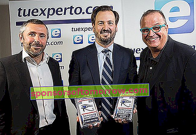 Samsung Galaxy S7 Edge präsentiert Award