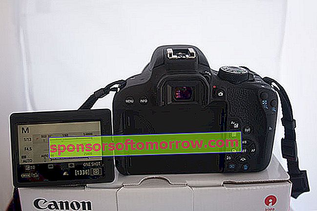 Tes layar Canon EOS 800D