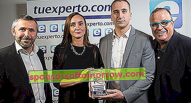 anasonic DX900 Your Expert Awards 2016