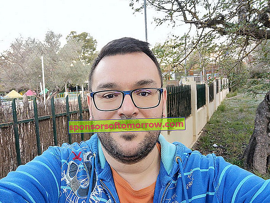 24 premières heures avec le selfie Huawei P20 Pro avec la caméra frontale