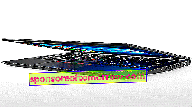 ThinkPad X1 Carbon side