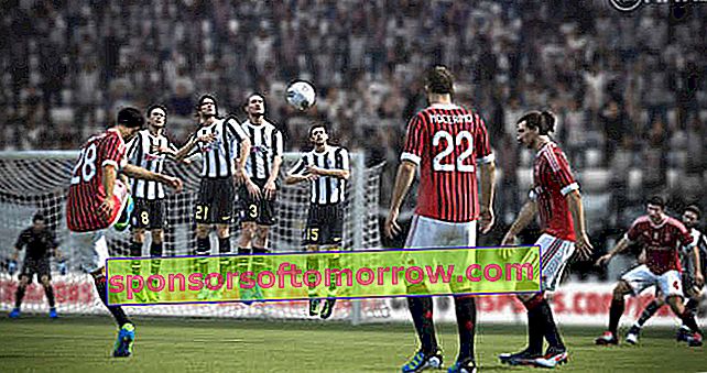 FIFA 13 против PES 2013 05